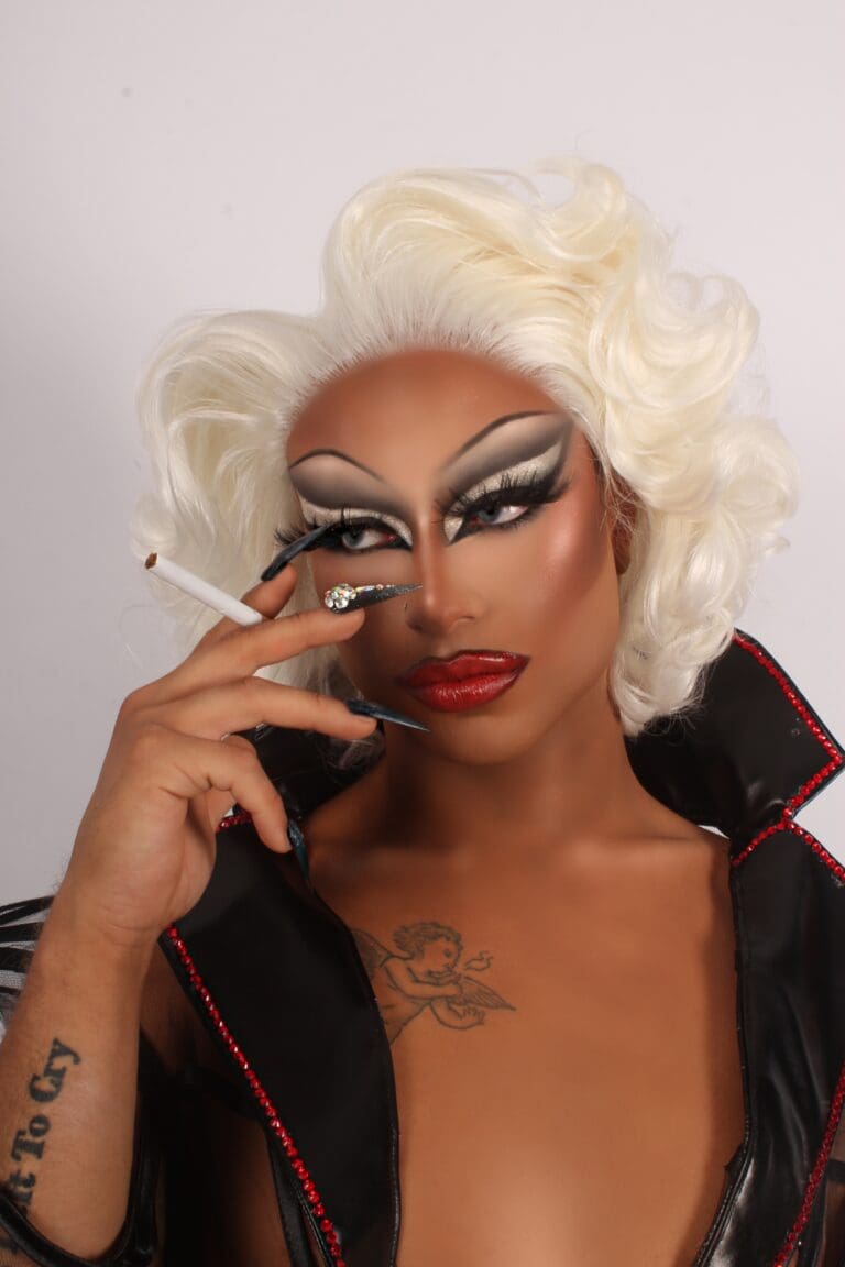 Facetune_21-05-2022-03-12-07